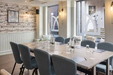 هتل Hilton York