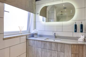 هتل Hilton York