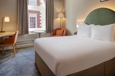 هتل Hilton York
