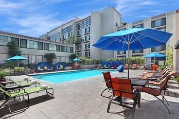 Holiday Inn Hotel & Suites Anaheim, An Ihg