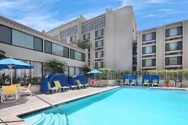 Holiday Inn Hotel & Suites Anaheim, An Ihg