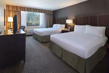 Holiday Inn Hotel & Suites Anaheim, An Ihg