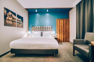 هتل Holiday Inn Krakow City Centre, An Ihg
