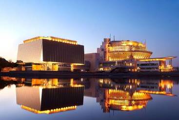هتل Holiday Inn Montreal Longueuil, An Ihg