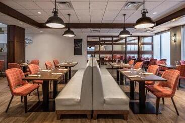 هتل Holiday Inn Montreal Longueuil, An Ihg