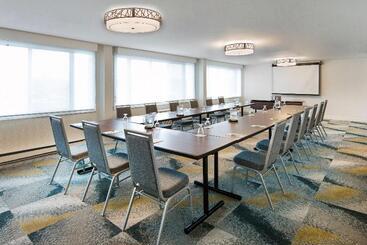 هتل Holiday Inn Montreal Longueuil, An Ihg
