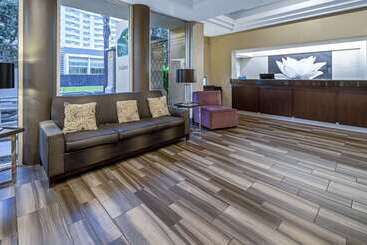 هتل La Quinta By Wyndham Anaheim