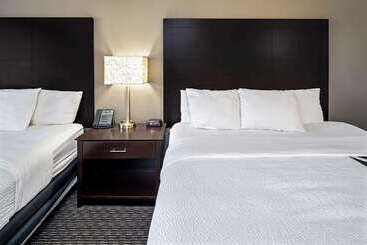 هتل La Quinta By Wyndham Anaheim