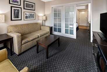 هتل La Quinta By Wyndham Anaheim