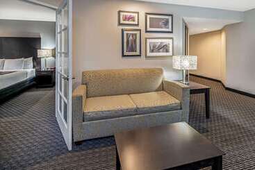 هتل La Quinta By Wyndham Anaheim