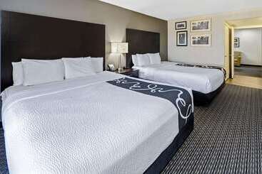 هتل La Quinta By Wyndham Anaheim