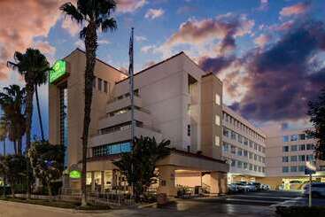 هتل La Quinta By Wyndham Anaheim