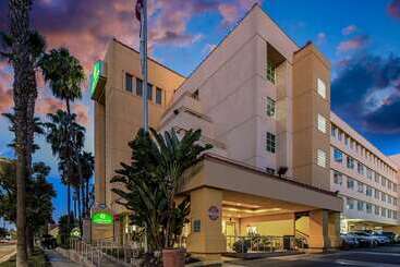 هتل La Quinta By Wyndham Anaheim