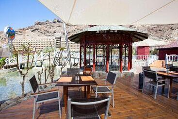 酒店 Livvo Lago Taurito & Aquapark