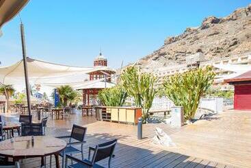 酒店 Livvo Lago Taurito & Aquapark