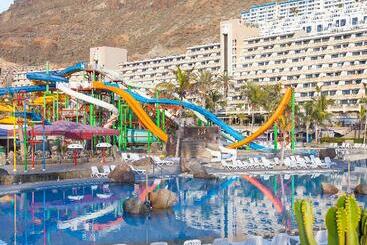 Livvo Lago Taurito & Aquapark - Playa de Taurito