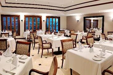 Los Tallanes Hotel & Suites