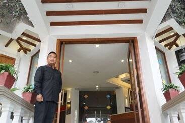 هتل Marcopolo Business