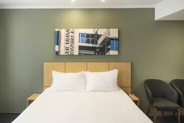هتل Mercure Melbourne Southbank