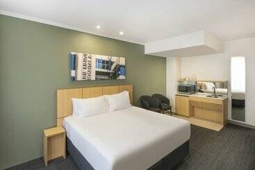 هتل Mercure Melbourne Southbank