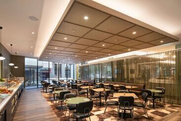 هتل Mercure Melbourne Southbank