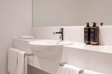 هتل Mercure Melbourne Southbank