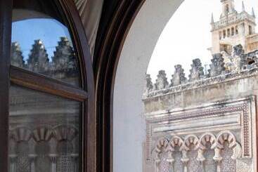 هتل Casa Museo De La Mezquita