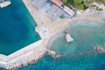 酒店 Pine Bay Holiday Resort
