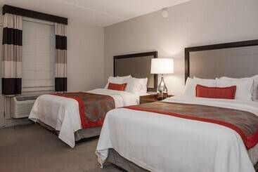 هتل Ramada By Wyndham Boston