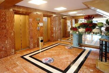 هتل Suites Del Bosque