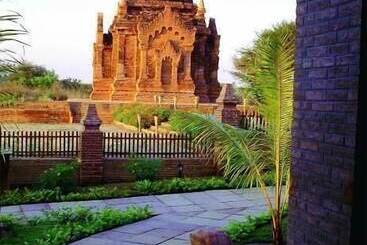 هتل Thazin Garden