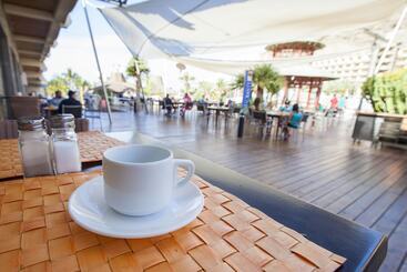 酒店 Livvo Lago Taurito & Aquapark