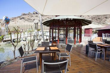 酒店 Livvo Lago Taurito & Aquapark