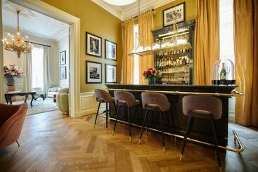 Dukes  Arches Brugge   By Dukes  Hotel Collection