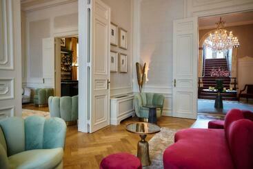 Dukes  Arches Brugge   By Dukes  Hotel Collection