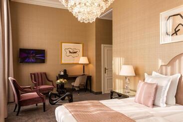 Dukes  Arches Brugge   By Dukes  Hotel Collection