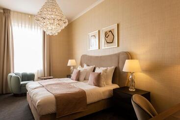 Dukes  Arches Brugge   By Dukes  Hotel Collection