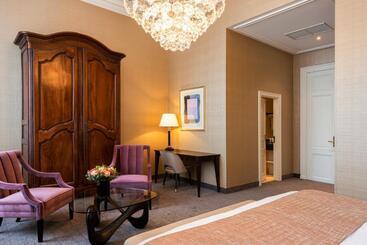 Dukes  Arches Brugge   By Dukes  Hotel Collection