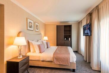 Dukes  Arches Brugge   By Dukes  Hotel Collection