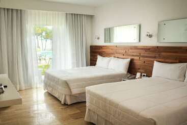 هتل Viva Tangerine By Wyndham, A Trademark All Inclusive