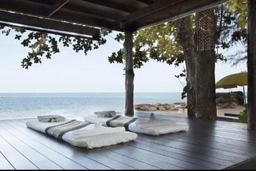 Khaolak Wanaburee Resort   Sha Extra Plus