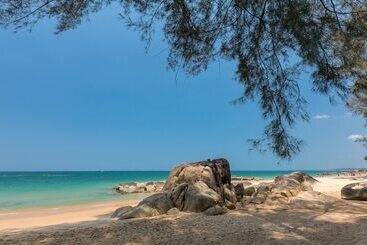 Khaolak Wanaburee Resort   Sha Extra Plus