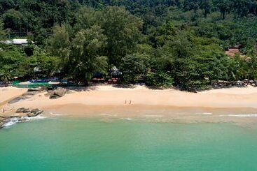 Khaolak Wanaburee Resort - تاكوا با