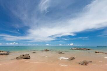 Khaolak Wanaburee Resort   Sha Extra Plus
