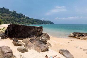 Khaolak Wanaburee Resort   Sha Extra Plus
