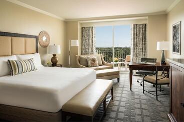 منتجع The Ritzcarlton Naples, Tiburón