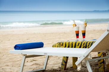 Sandoway Resort