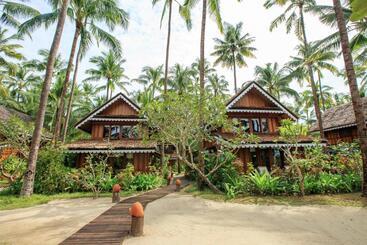 Sandoway Resort