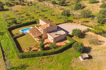 Finca Roca Blanca - S'Horta