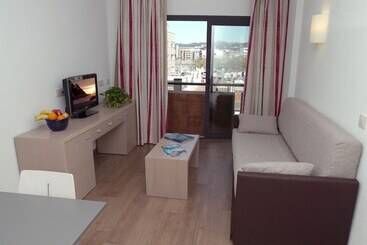 Almirall Apartaments
